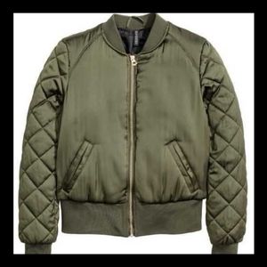 🦊 (L) Satin Bomber Jacket with Quilted Sleeves